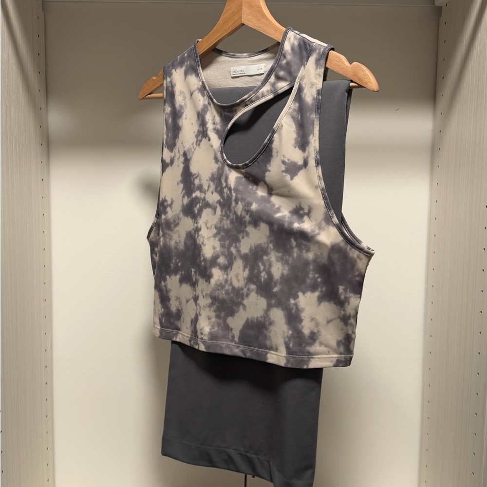 OAK + FORT Tie-Dye Crop Tank Top in Gray and Cream
